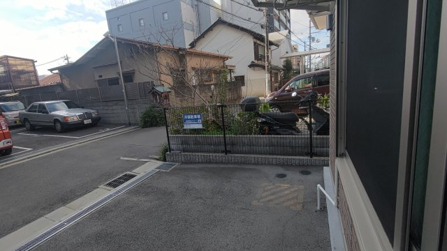 クレイノアイリス芥川のバルコニー