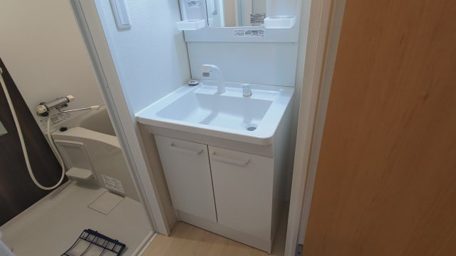 クレイノアイリス芥川の洗面所
