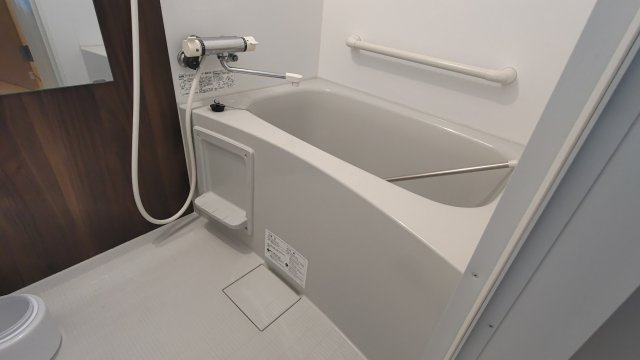 クレイノアイリス芥川の浴室
