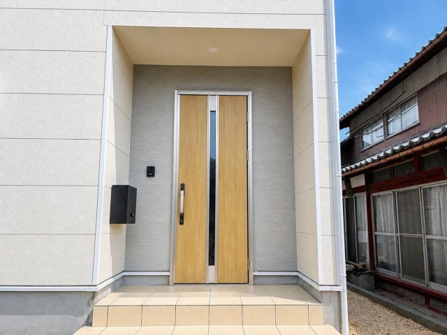 彦根市正法寺町の玄関