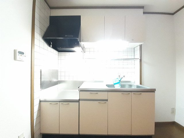 アヴェニールコートひびきのＡのキッチン