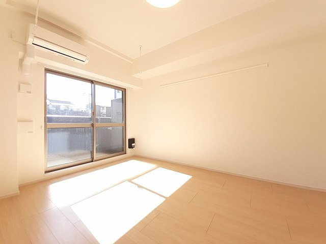 ロータス青山２の内装