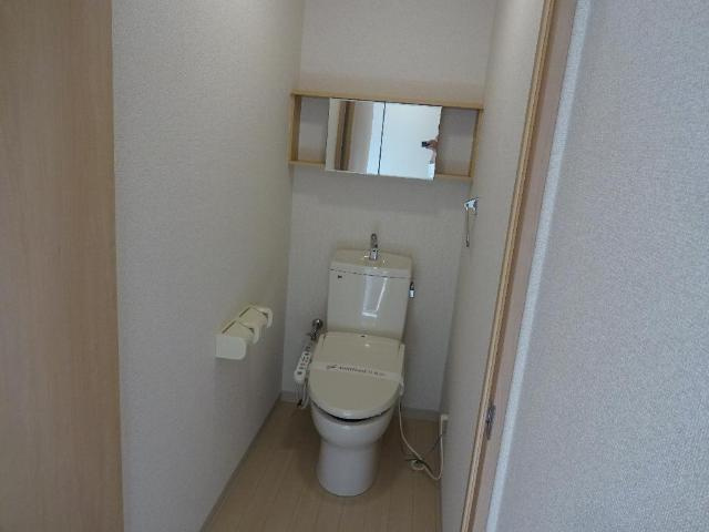 カーサフェリーチェONGAのトイレ|シャワー付トイレ