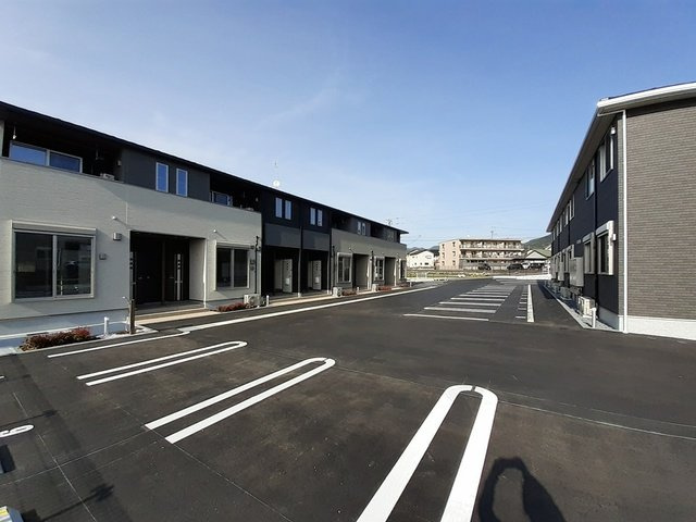 バランタイン　Ⅱの駐車場
