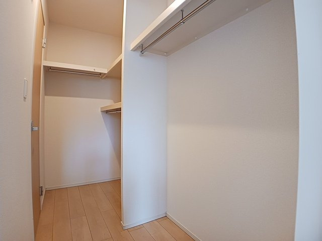 ホワイトハウス弐番館の収納