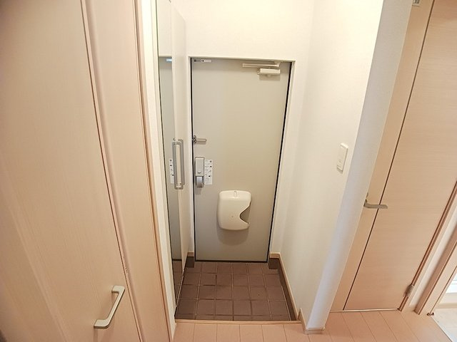 グラースシャルマンの玄関
