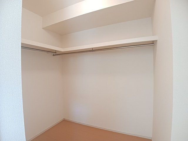エステートグレース堀川Ｂの収納