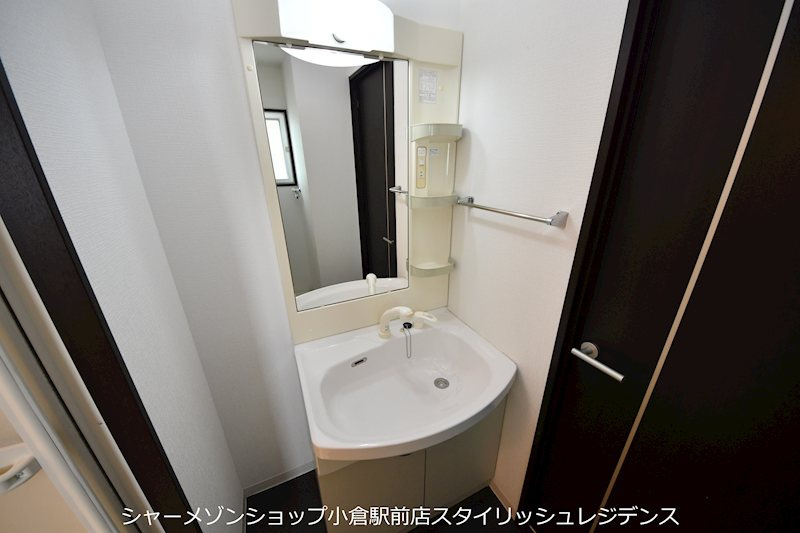 アクア清水の洗面所