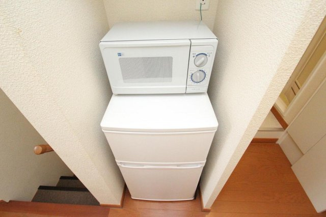 レオパレスソルダム０６のその他|電子レンジ・冷蔵庫付き