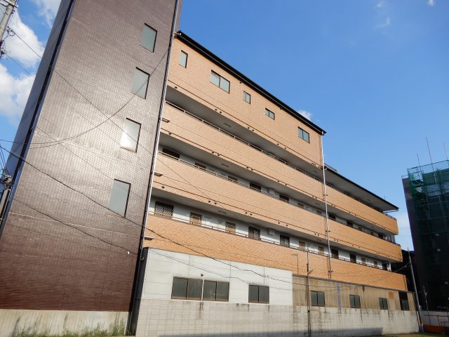シャトー芥川の外観