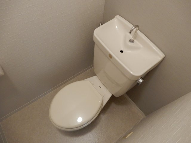 シャトー芥川のトイレ