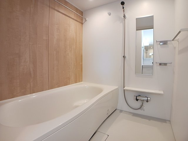 ロータス水巻３の浴室