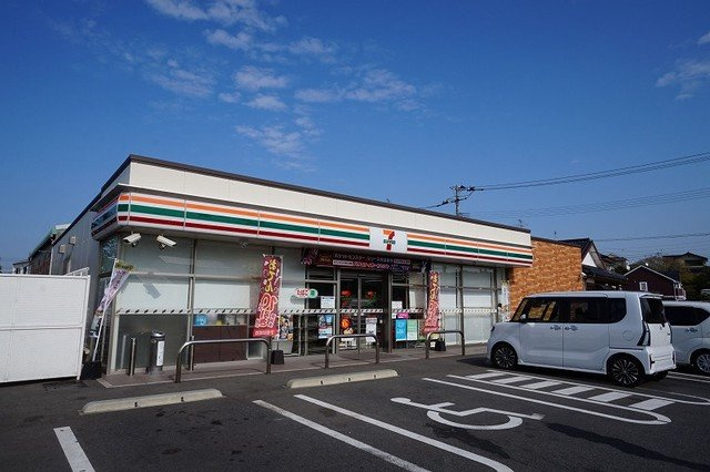 エル・シャルマンの周辺|セブンイレブン中間垣生公園前店まで100m