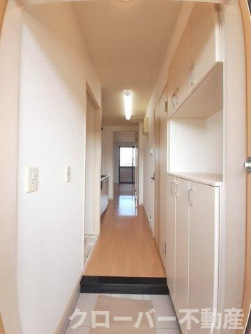 プロヴァンス吉岡の玄関