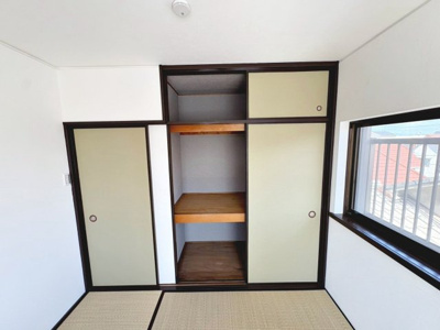 【収納】 | 松風町　中古戸建 | 収納が充実しています。住まいのゆとりは収納から。季節の衣類や電化製品など楽々収納できます。