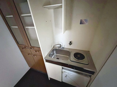 【キッチン】 | 松風町　中古戸建 | １階の和室横にミニキッチンございます！資料請求だけでもお問い合わせください♪