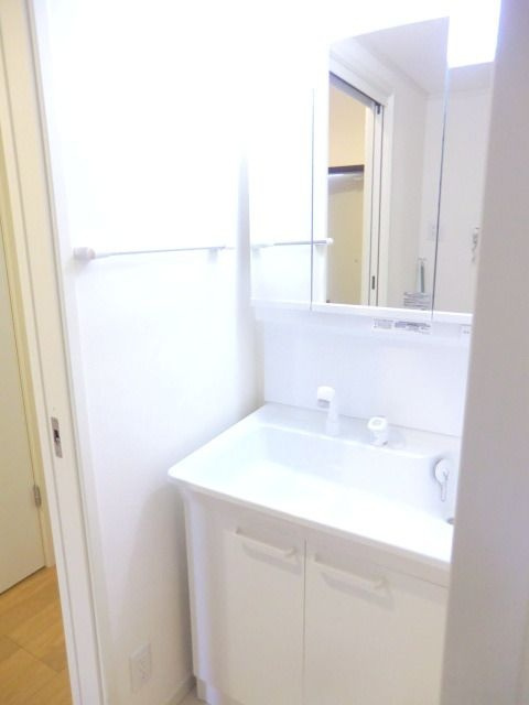 シェソワ経堂の洗面所|忙しい朝には欠かせない洗面所です
