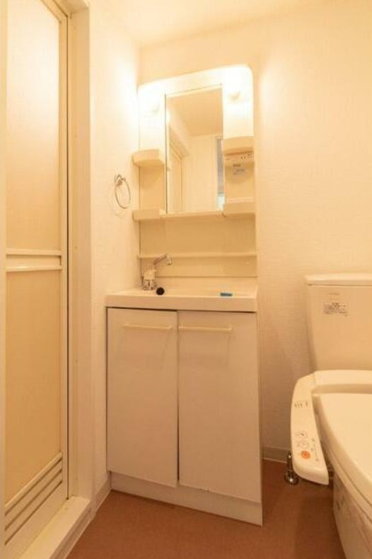 アクシーズタワー川口幸町の独立洗面台|別部屋参照写真