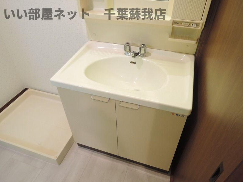 クローバーハウスの洗面所|広い洗面スペース