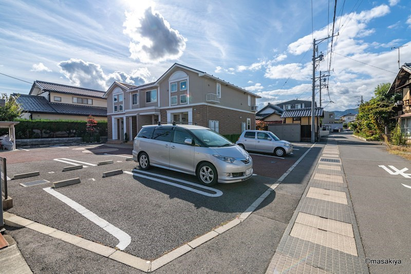 花みずきの駐車場|駐車場