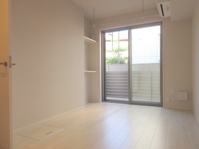 メゾン二神の居間・リビング|★明るい綺麗なお部屋です★