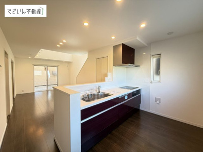 【居間・リビング】 | 滑川町月の輪6丁目　中古住宅   | 現地(2026年9月撮影)