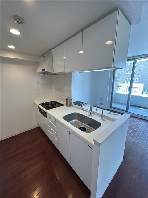 LANAI TOWN RENAISSANCE GRAND HIGHRISEのキッチン