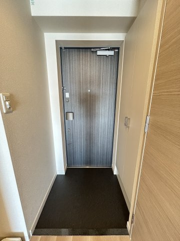 ファステート難波WESTパークの玄関