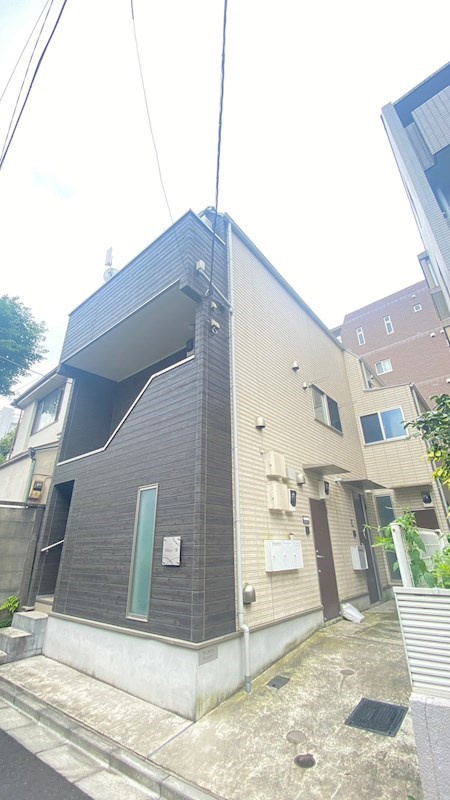 ビレッジ三宿の外観