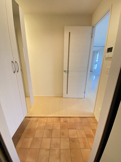 Crescent小松の玄関