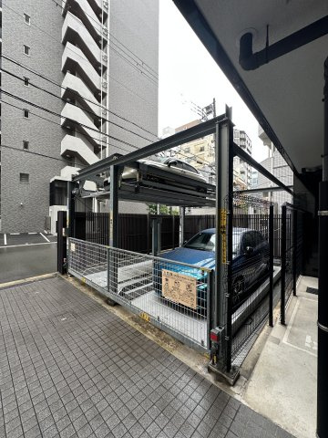 CONOE本町通の駐車場