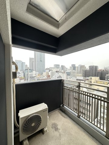 CONOE本町通のバルコニー