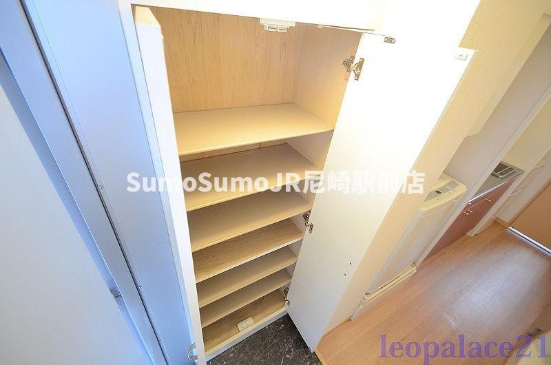 レオパレス加島駅ダイレクトⅡの収納|専用の収納スペースです