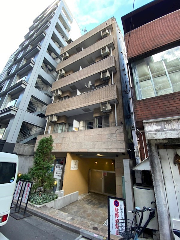 グランドパーク渋谷の外観