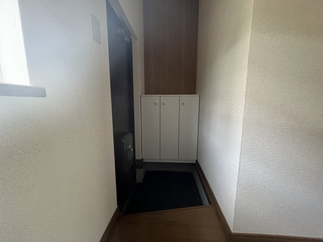 ヴェルクール貝塚の玄関