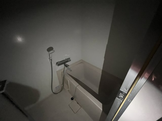 ヴェルクール貝塚の浴室