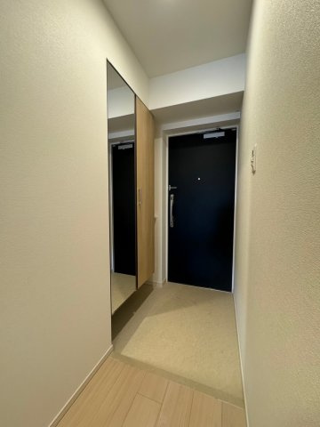 スプランディッド難波WESTⅡの玄関