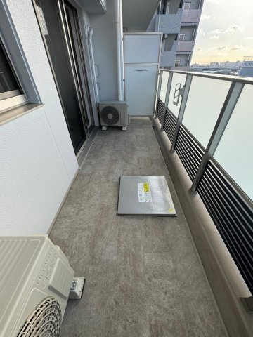 スプランディッド難波WESTⅡのバルコニー
