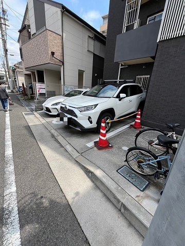 トレスオハス稲葉荘の駐車場