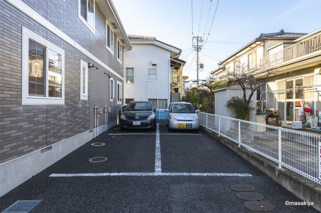 ピュアハウス南堀の駐車場|駐車場　縦列区画　2台分