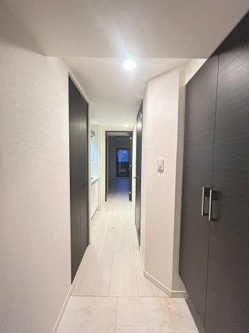S-RESIDENCE神戸磯上通の玄関
