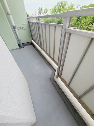 UR武庫川 4号棟のバルコニー