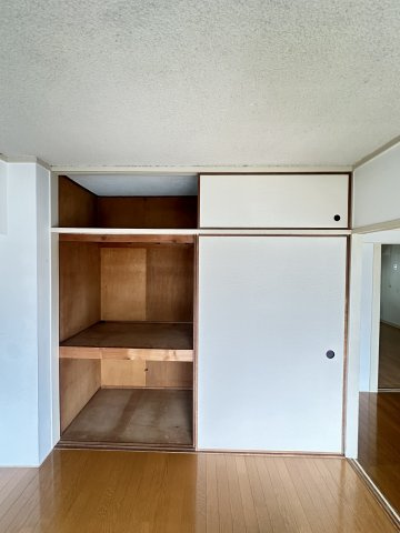 新谷ビルの収納