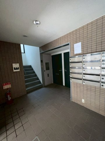 アミューズ千代崎のロビー