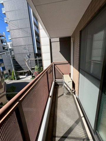 アミューズ千代崎のバルコニー