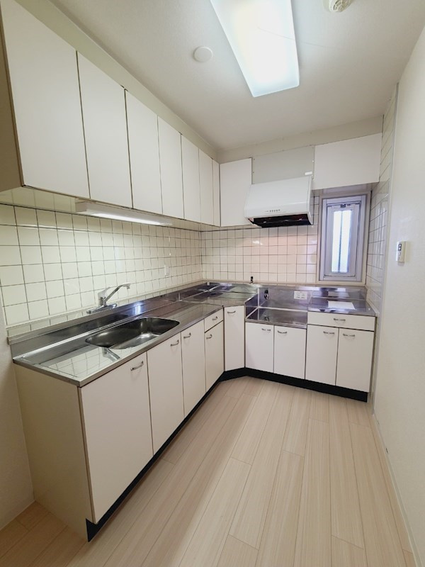 UR武庫川 32号棟のキッチン