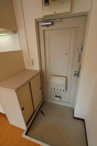 土屋マンションの玄関