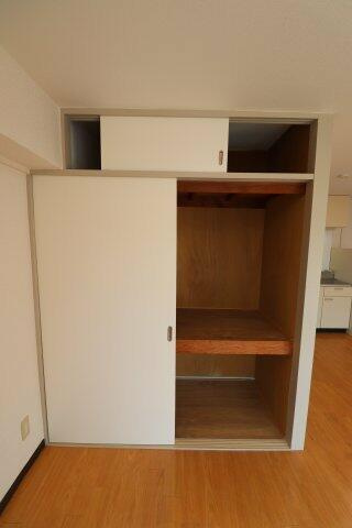 土屋マンションの収納