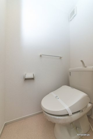 エコルポアイSのトイレ|トイレ　ウォシュレット付き。