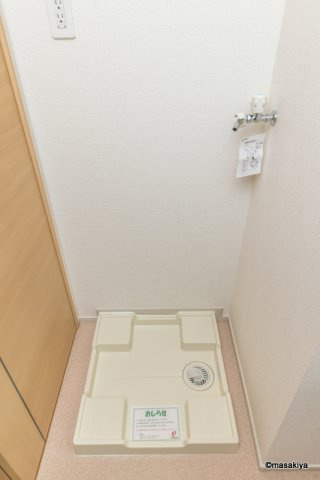 エコルポアイSの洗面所|室内洗濯機置き場